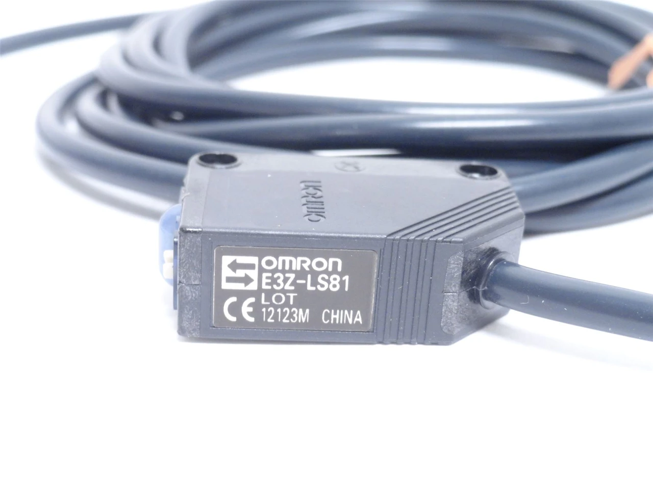 Omron E3Z-LS81; Photoelectric Sensor; 30mm; 12-24VDC; 100mA