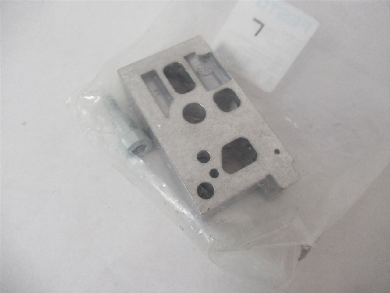 Festo AW-ME 1/8; Sub Base PN33406