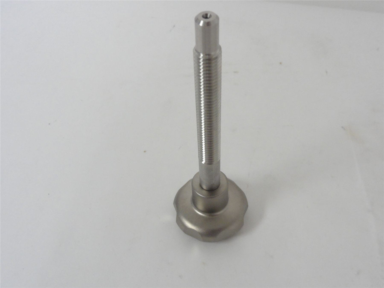 Robert Reiser 220.282.000; Star Grip Screw