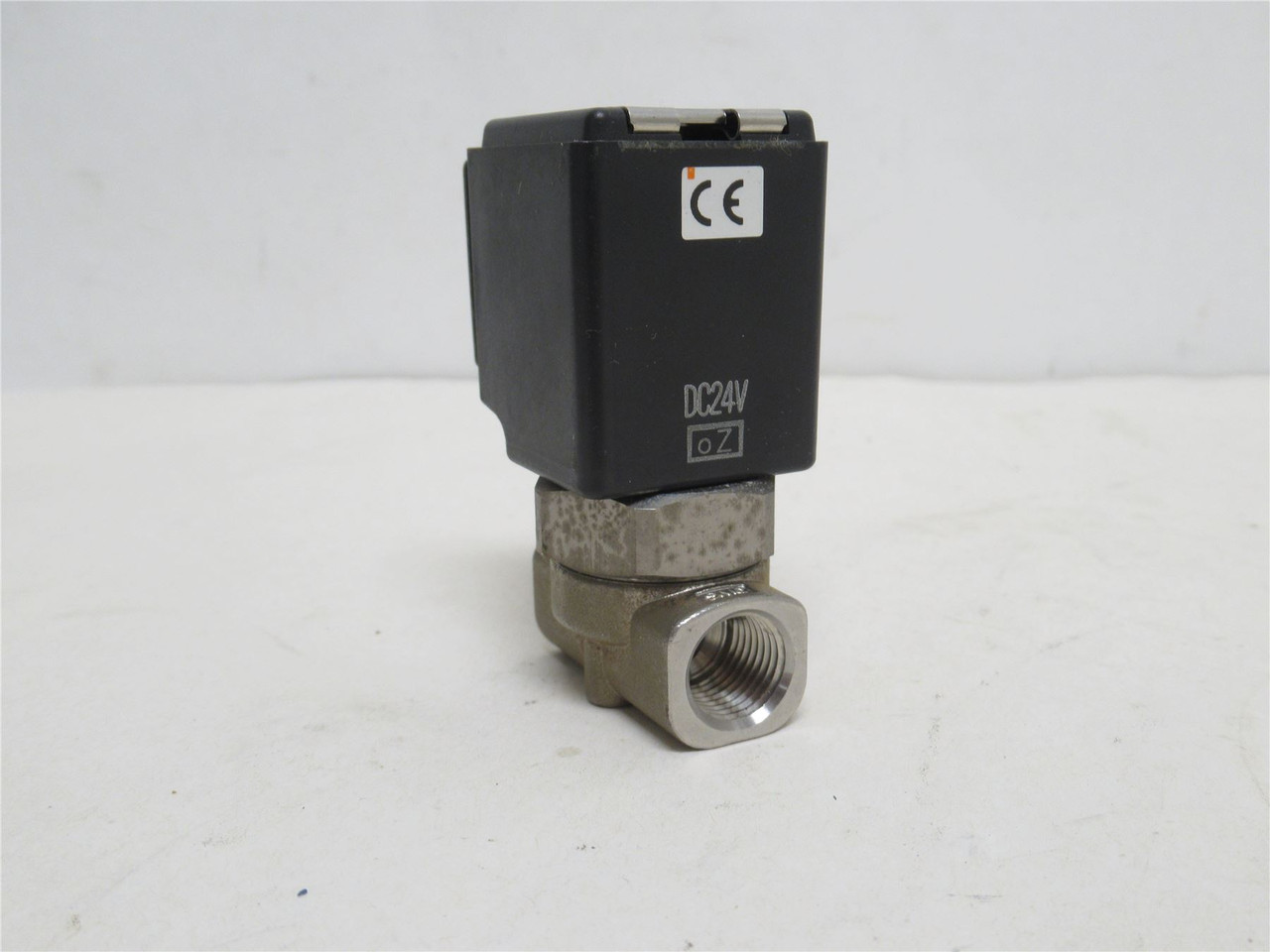 SMC VCW21-500-4 -02F-H-Q; Solenoid Valve; 0.5MPa; 24VDC