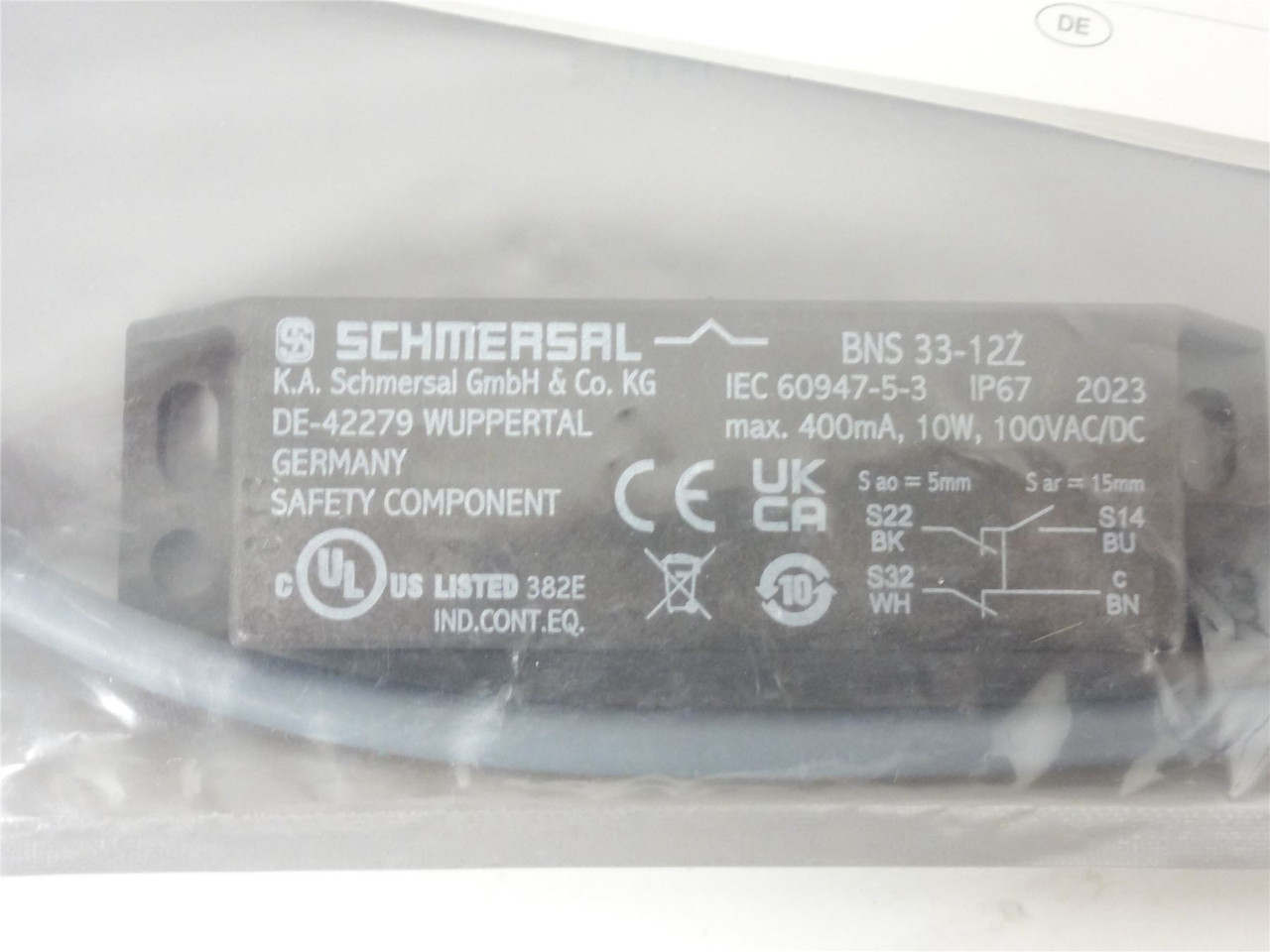 Schmersal 101109211; Safety Sensor; 1NO/2NC; 100VAC/DC