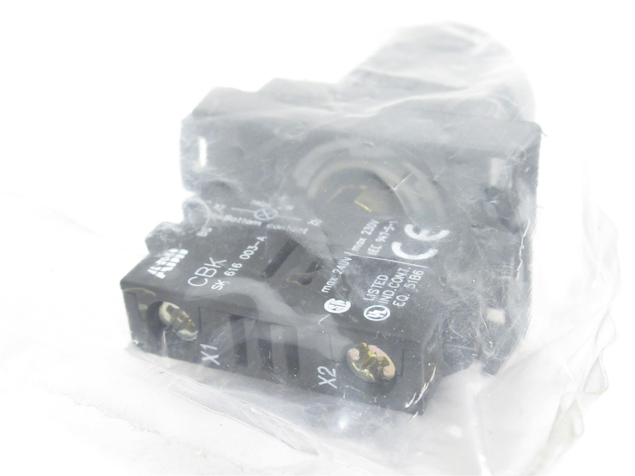 ABB CBK-KPIF8G; Green Illuminated Push-Button; 24V; Momentary