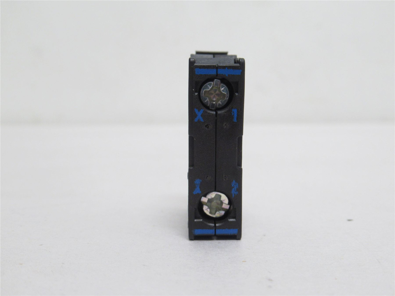 Eaton M22-LED230-B; LED Light Element; Blue; 85-264VAC