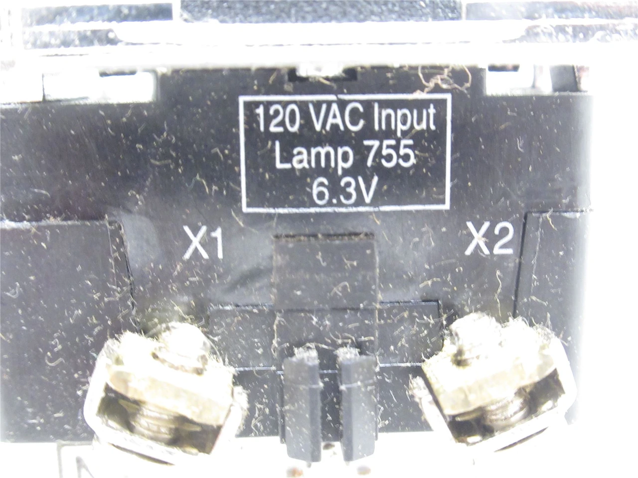 Eaton 10250T1063LRD06-1X; Illuminated Push-Pull Operator; Red
