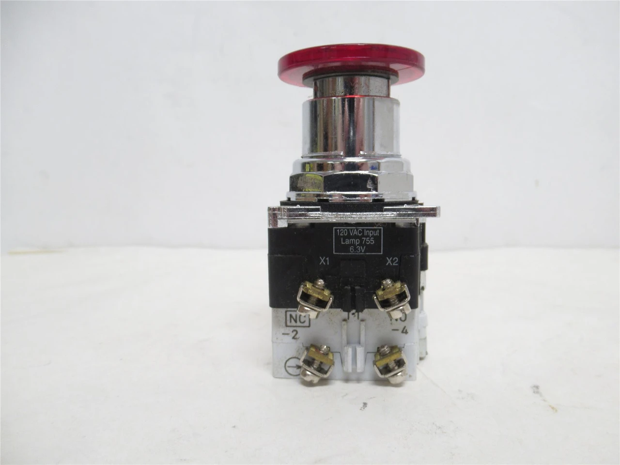 Eaton 10250T1063LRD06-1X; Illuminated Push-Pull Operator; Red