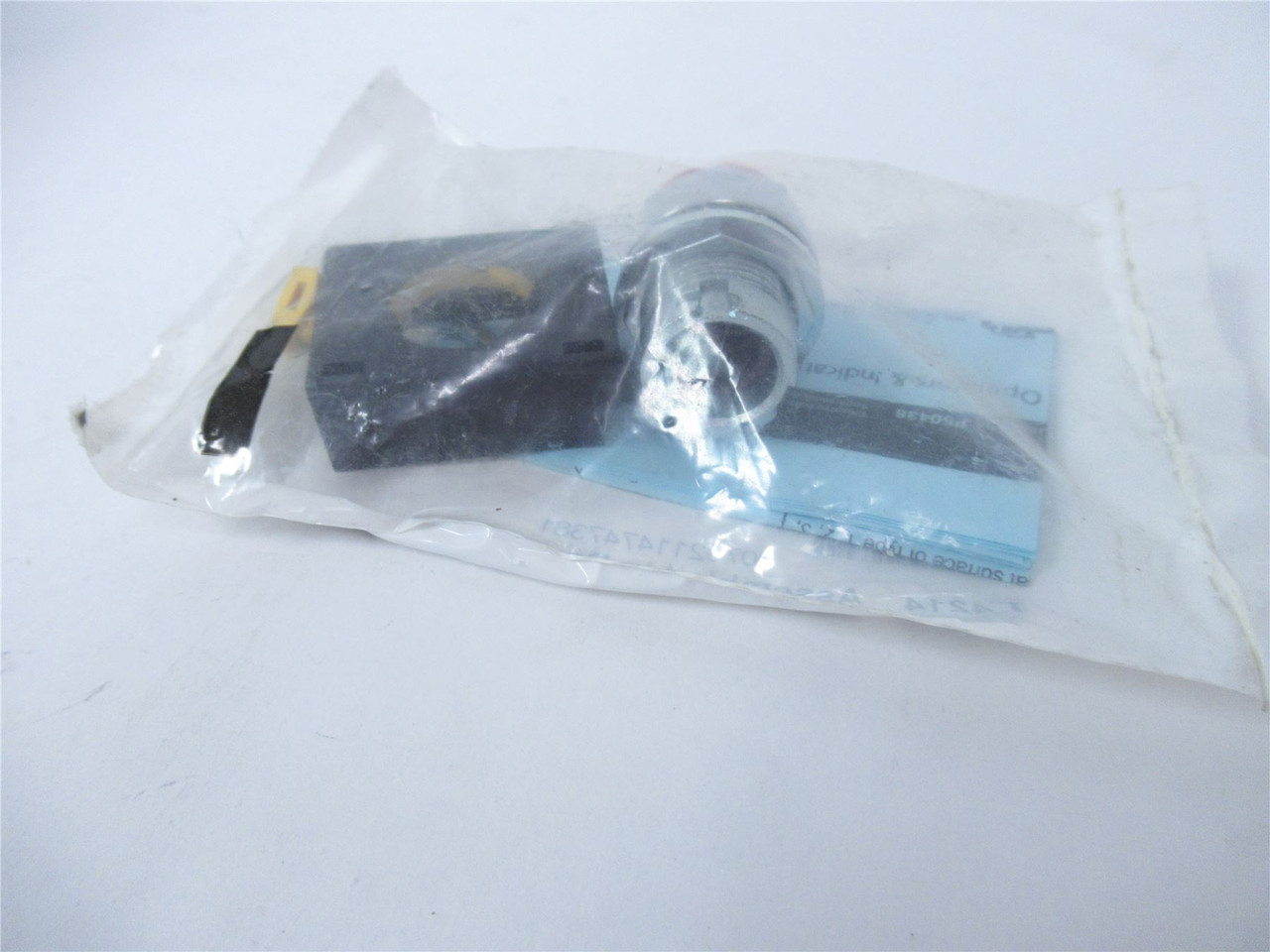Eaton EM22E2; Pushbutton - 25 MM Red; Extended Button