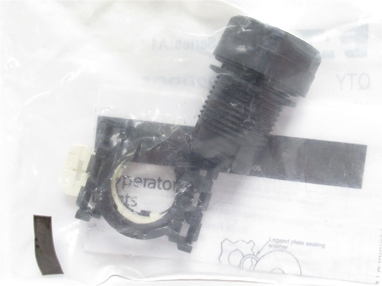 Eaton E22PPB5; Non-Illuminated Push-Button; Actuator; White