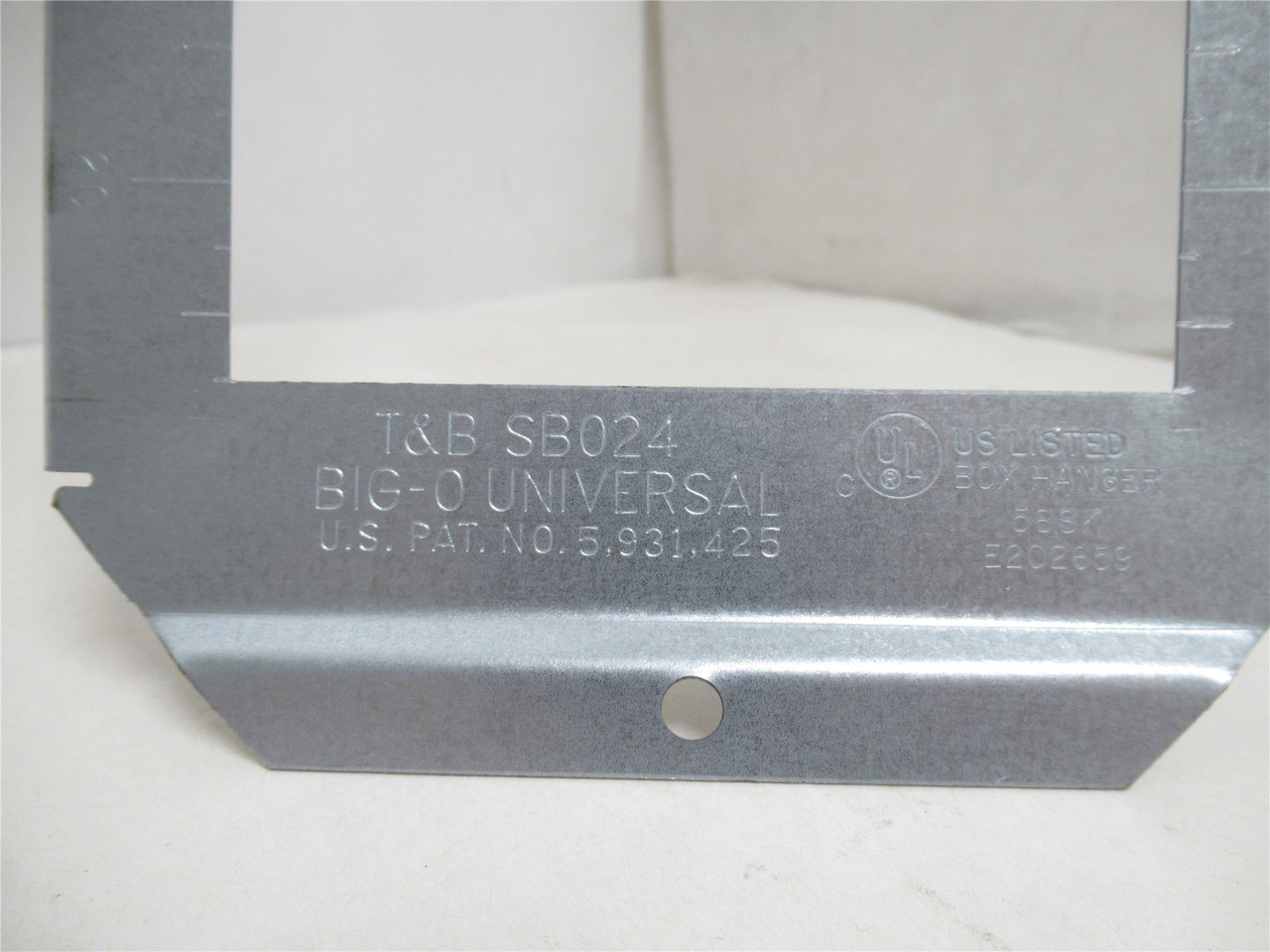 T&B SB024; Box-25; Between Stud Bracket; 16" Spacing