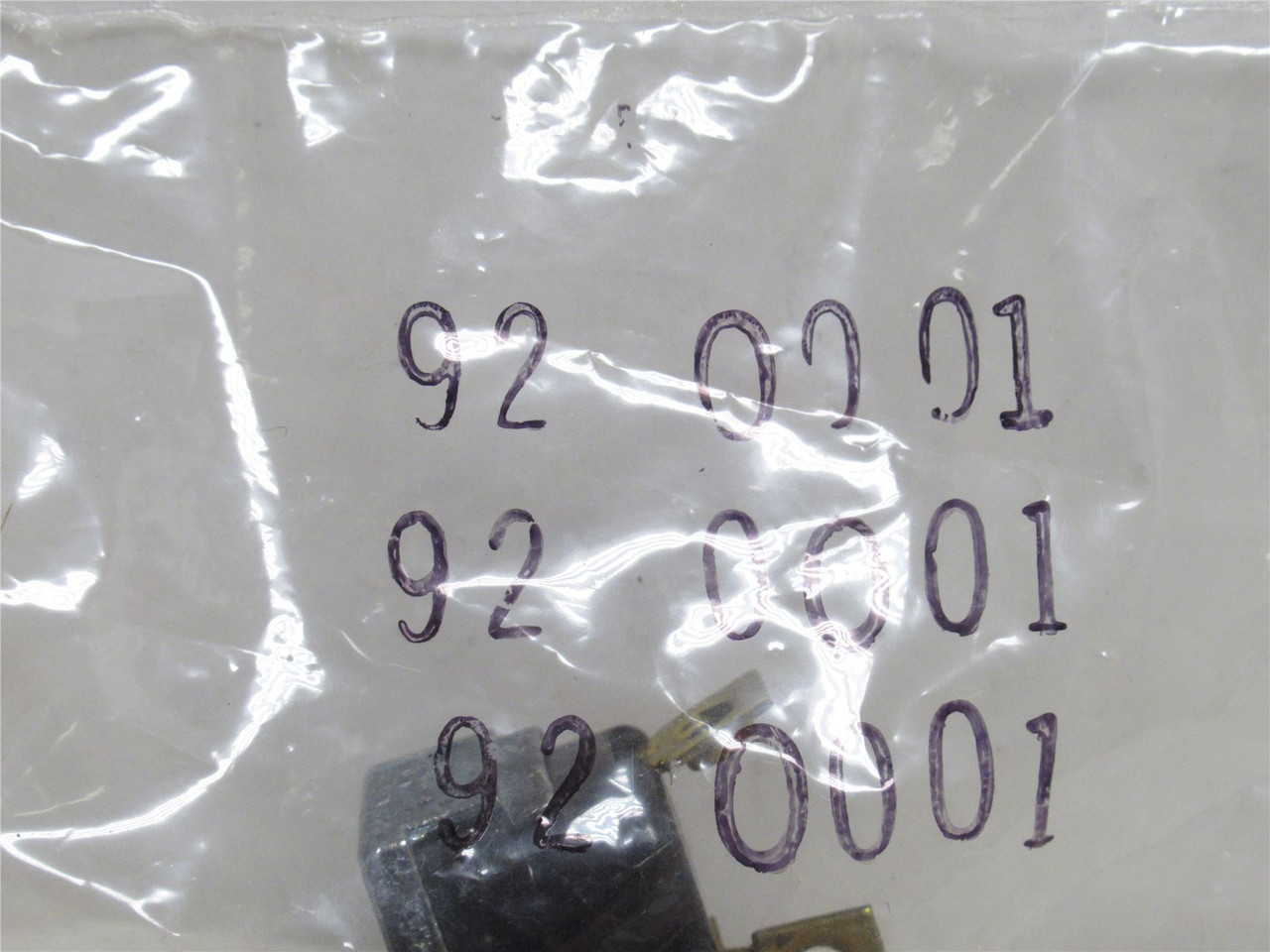 McGill 92-0001; Bat Lever Actuator Toggle Switch 20A; 250VAC