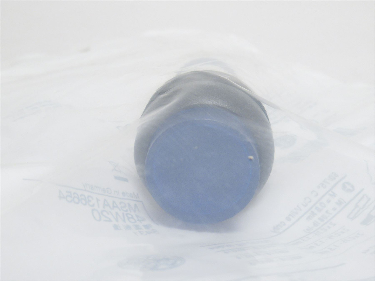 Eaton C22S-DLH-B-K10-120; Illuminated Push-Button; Blue; 120V