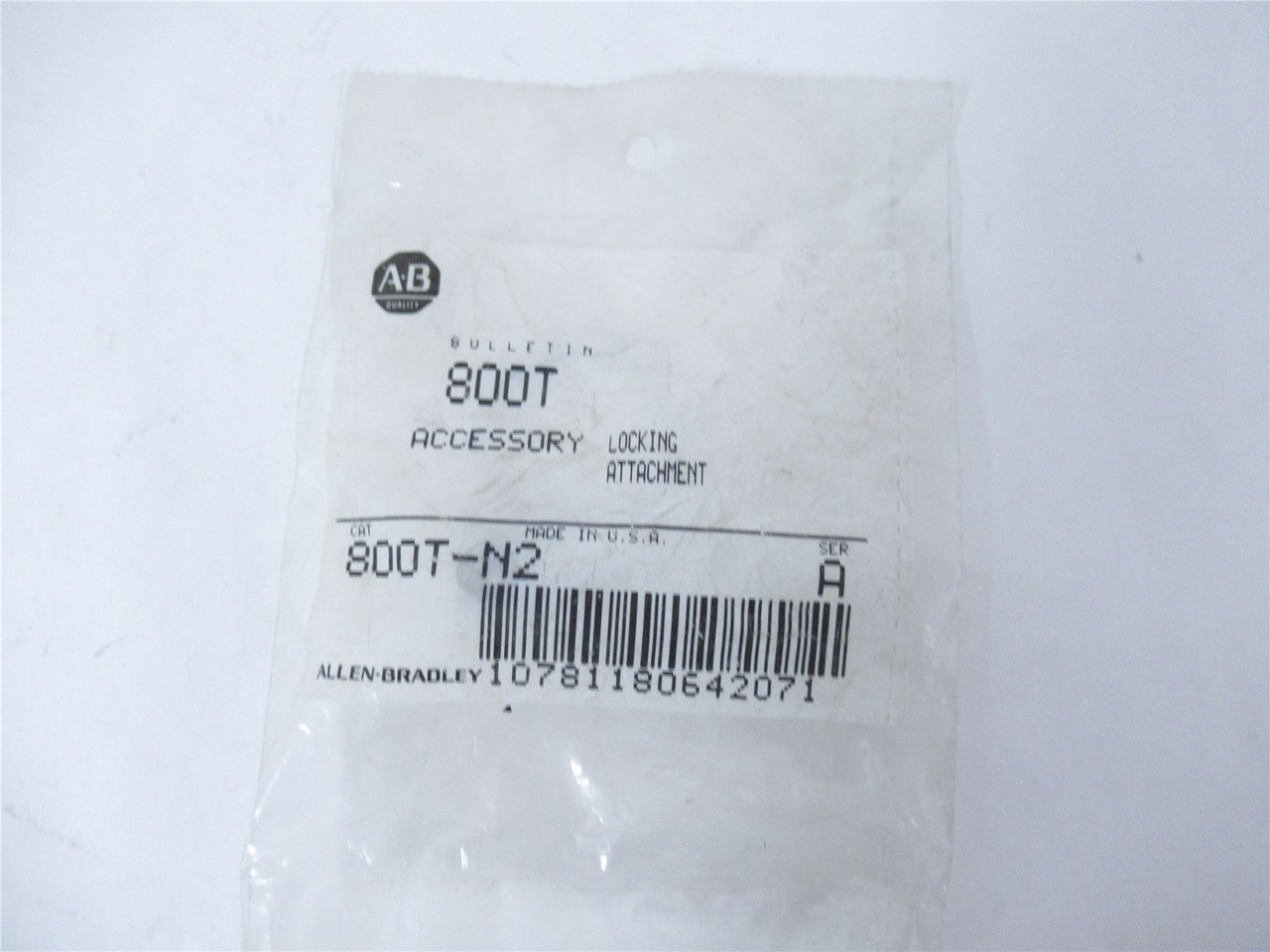 Allen-Bradley 800T-N2; Padlock Attacment for Extended Head