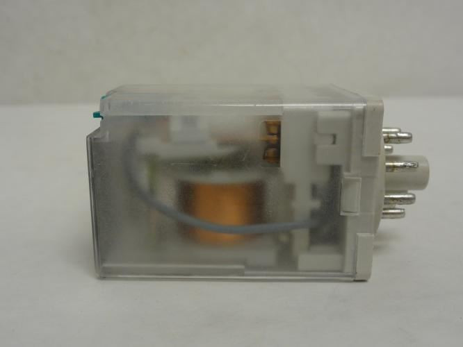 ABB 1SVR405621R1000; Relay; 10A@250VAC; Coil: 24Vdc; DPDT