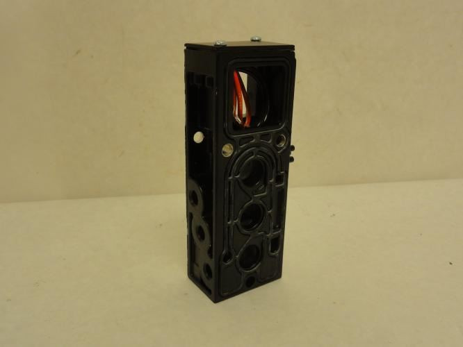 Parker F3552BCA53A; Valve Sandwich Regulator; 1/4" NPT; 150PSIG