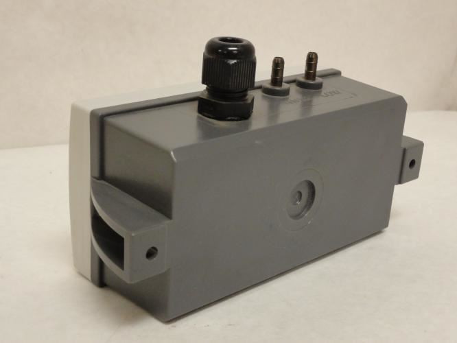 Dwyer 666-1; Rangeable Differential Pressure Transmitter