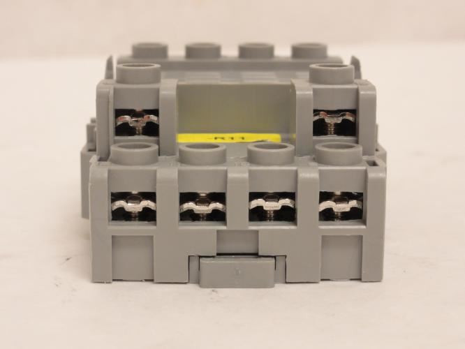 Idec SH4B-05C; Relay Socket; Panel; Screw; 14 Pin; 10A; 300V
