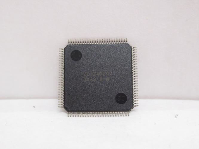 Intel EPM7128STC100-15; Altera Max CPLD Chip; 84 I/O