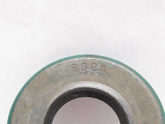 CR 6920; Oil Seal; 0.688"ID x 1.375"OD; 0.25" Wide