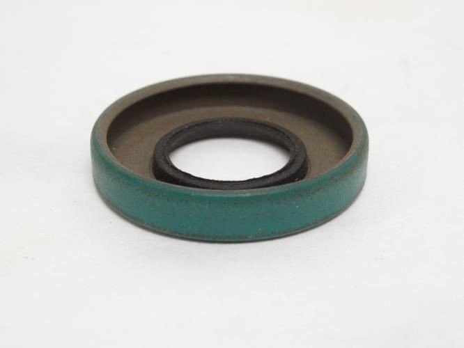 CR 6920; Oil Seal; 0.688"ID x 1.375"OD; 0.25" Wide