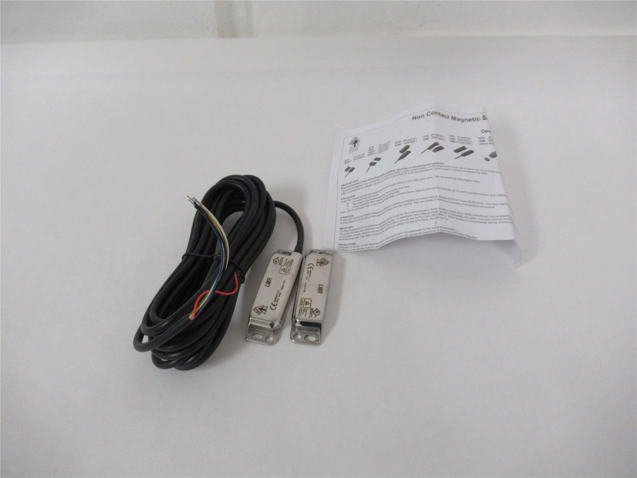 IDEM 133010; Safety Switch NC 1.0 Amps @ 240 VAC/NO 0.2 Amps