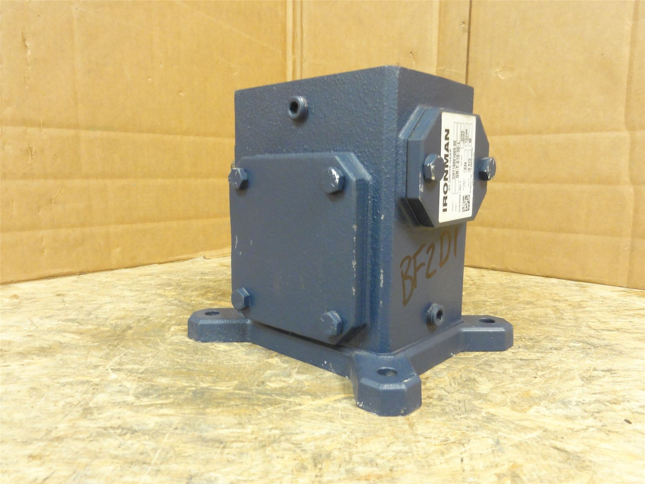 Grove Gear GR-T-818-50-L; Gearbox GRT18001009.00; 50:1 Ratio