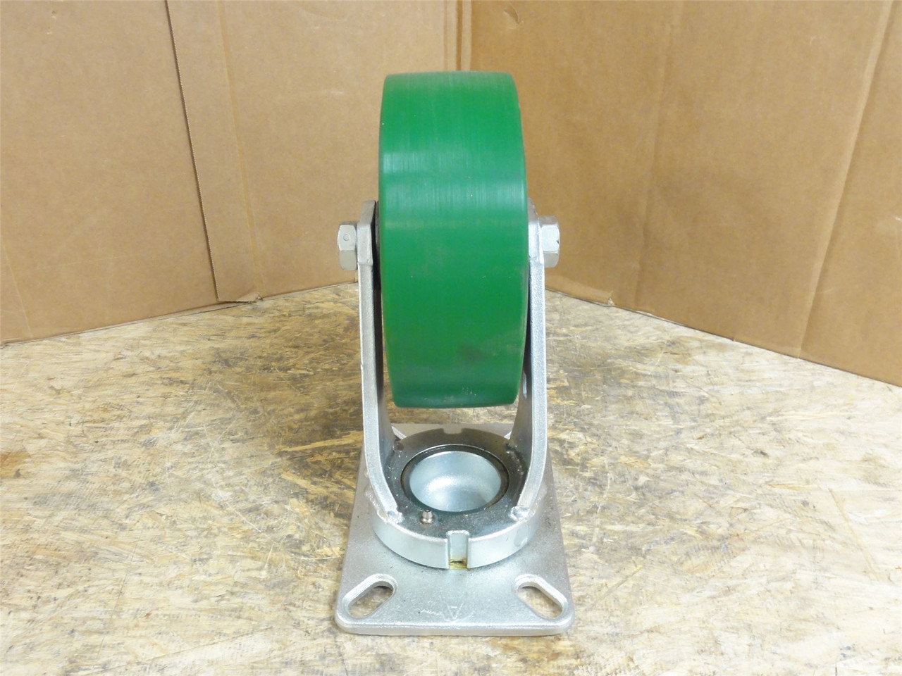 Superior Casters 71-08-60C-1; Heavy-Duty Swivel Plate Caster