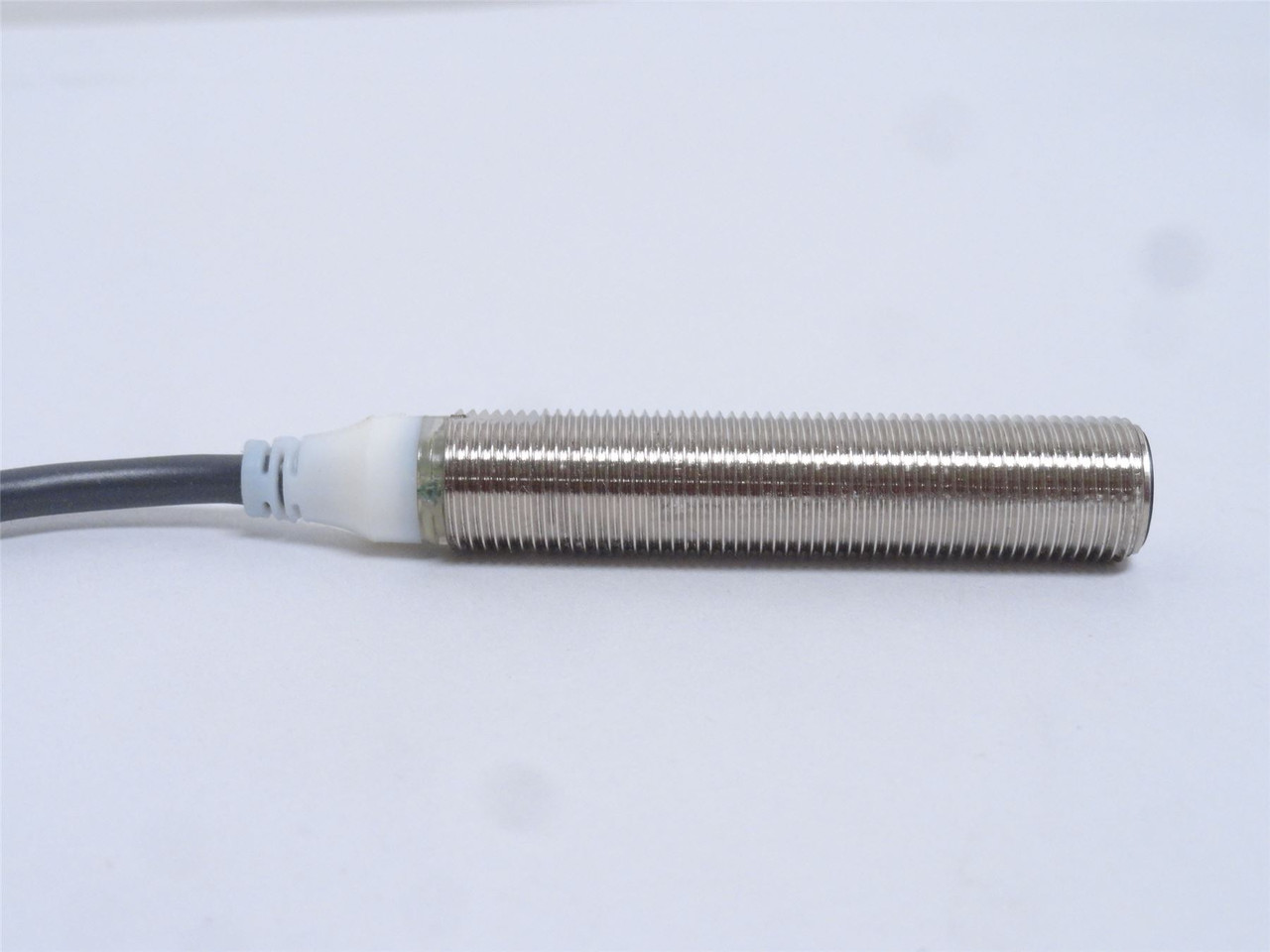 Omron E2A-M12LS04-WP-B1; Inductive Proximity Sensor; 12-24VDC