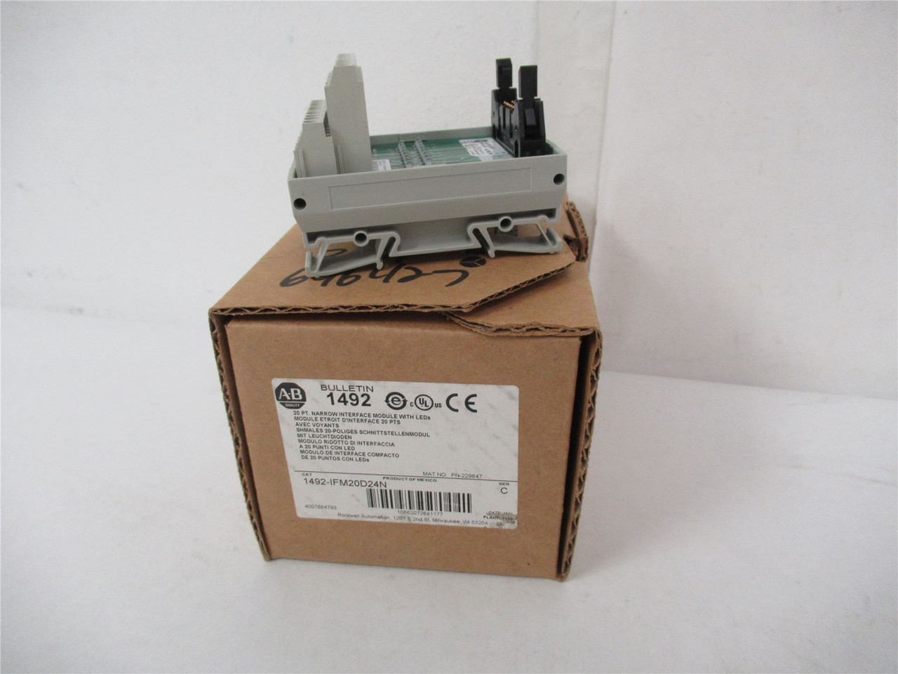 Allen-Bradley 1492-IFM20D24N; Interface Module 20 Contact