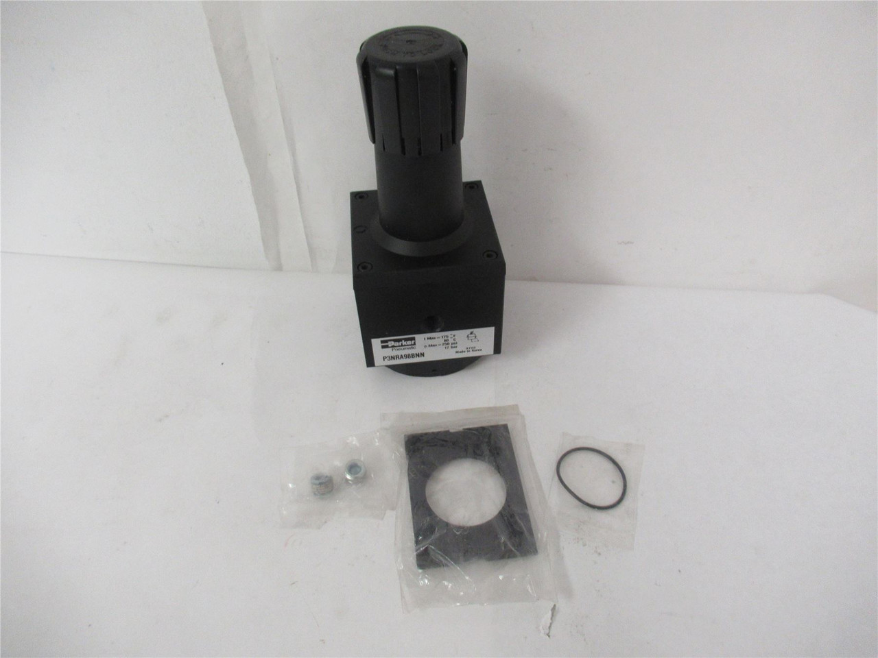 Parker P3NRA98BNN; Compressed Air Regulato 1" NPT 250 Max psi