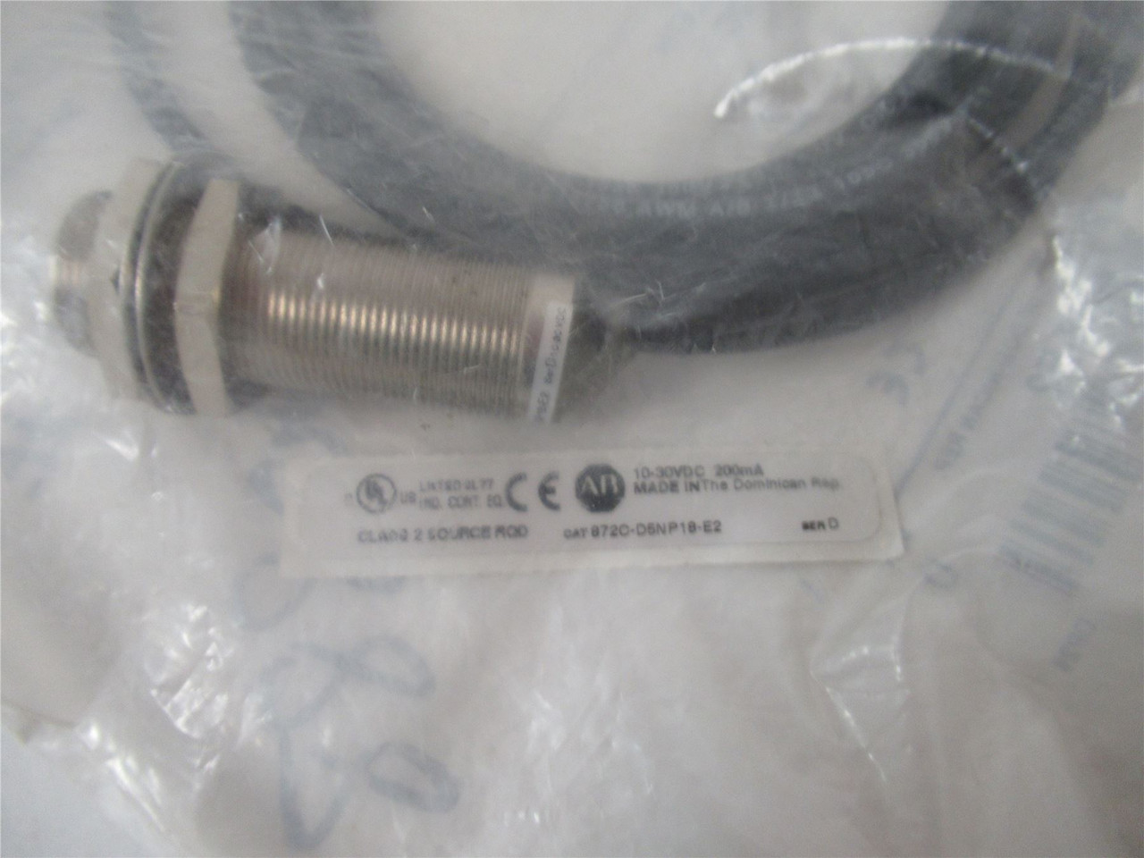 Allen-Bradley 872C-D5NP18-E2; Proximity Sensor 5 MM Range 24V