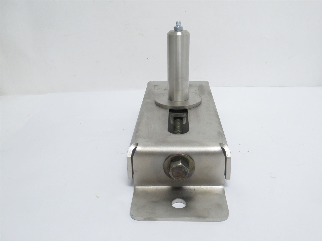 Morris Refrig 2500031800; Chiller Tightener Complete Assembly