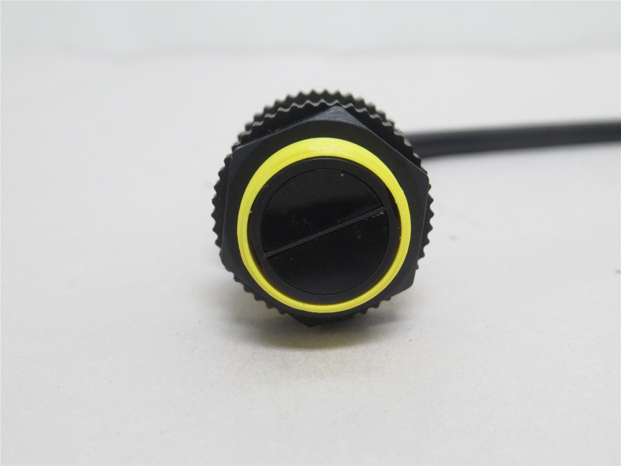 Banner S18SN6DL W/30; Photo Sensor; 10-30VDC; 300mm Range