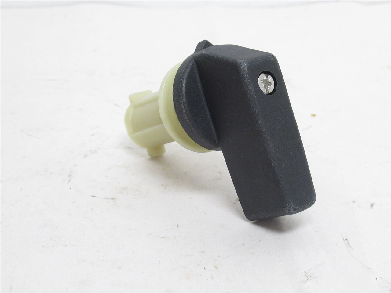 Cryovac 662911000020; Enclosure Lockout Handle