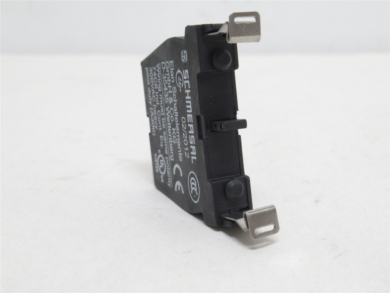 Schmersal EF03.2; Screw Connect Contact Block 1 NO; 250VAC; 8A