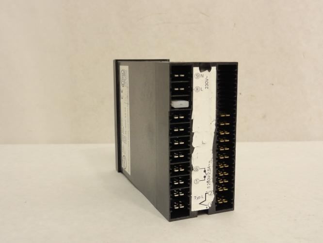 API Harowe 9404 407 40101; Temperature Controller 230V@48-62Hz