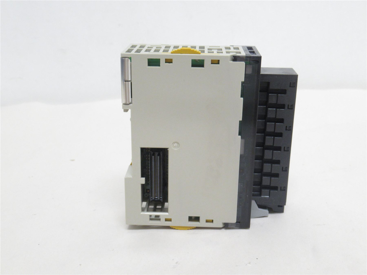 Omron CJ1W-DA021(SL); Output Module 24VDC; 2-Point; Analog