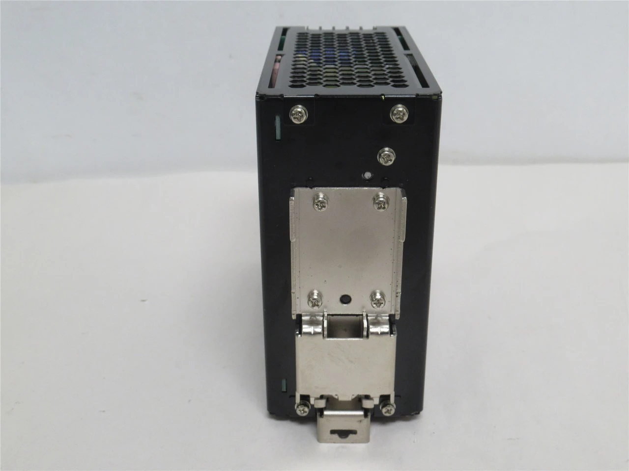 Omron S8VK-T24024; Power Supply 380-480VAC In; 24VDC; 10A Out
