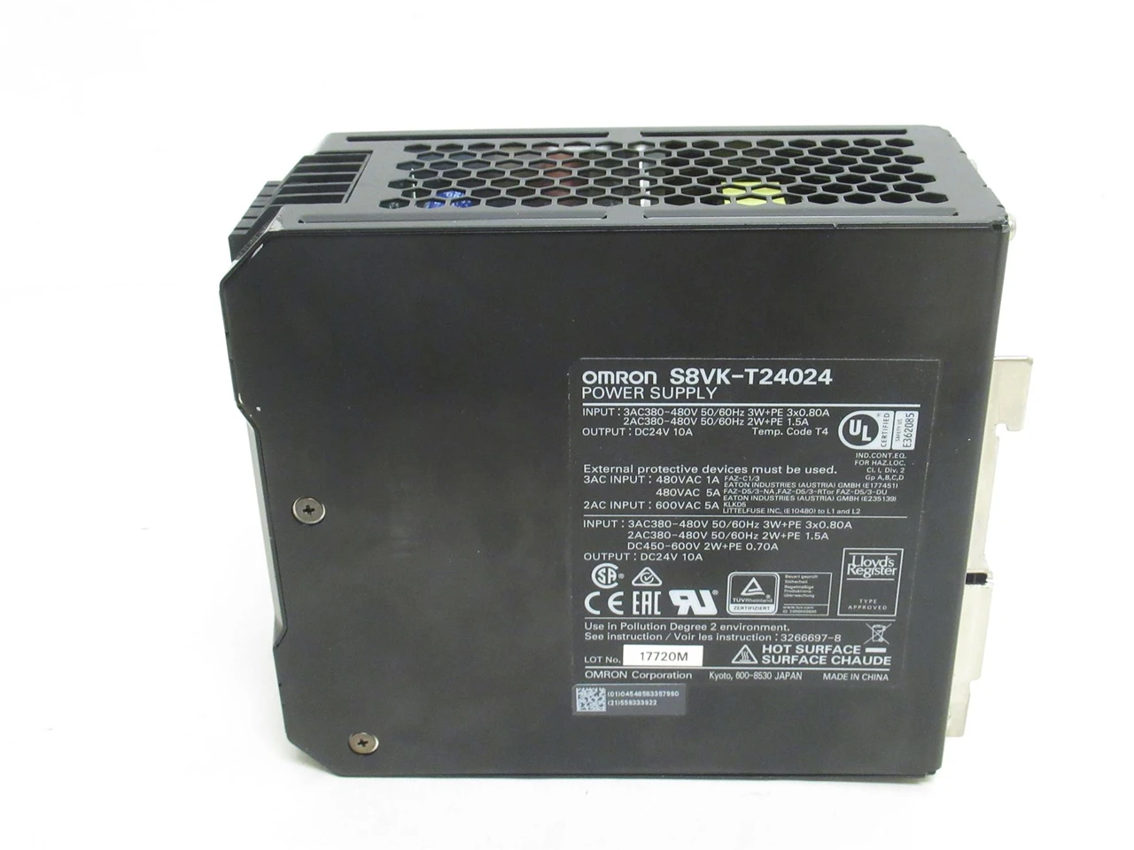 Omron S8VK-T24024; Power Supply 380-480VAC In; 24VDC; 10A Out