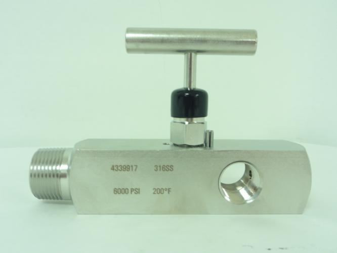 WIKA 4339917; Multiport Valve 3/4"X1/2" NPT M-F Soft Seat