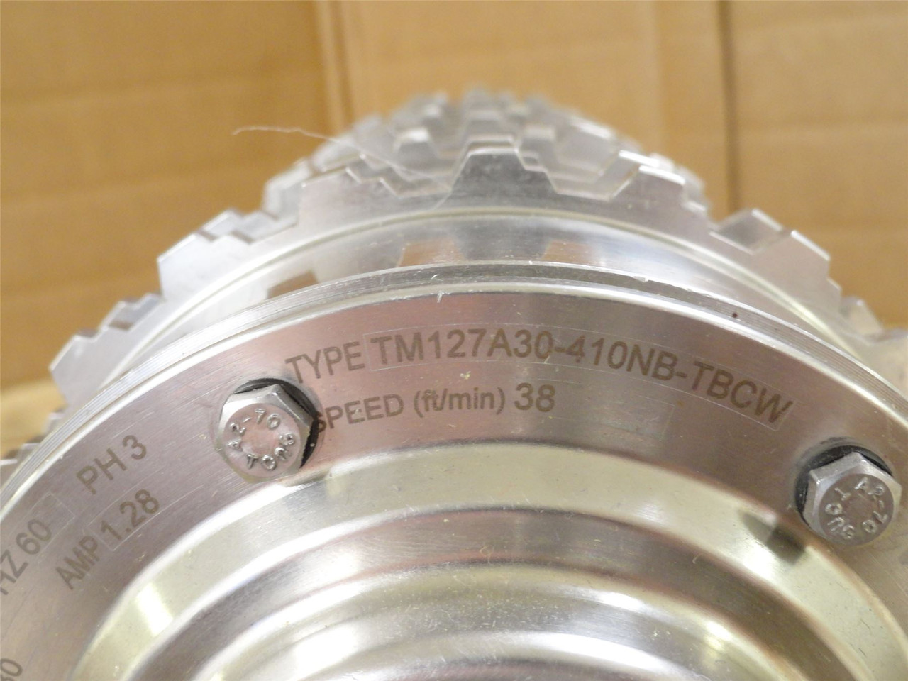 VanderGraaf TM127A30-410NB-TBCW-B; Drum Motor 13" Belt Width