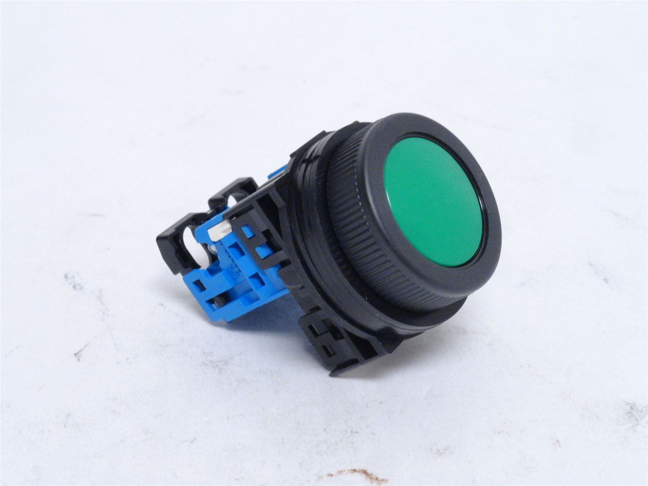 Fuji AR30FOR-10G; Momentary Push-Button; Green; 30mm