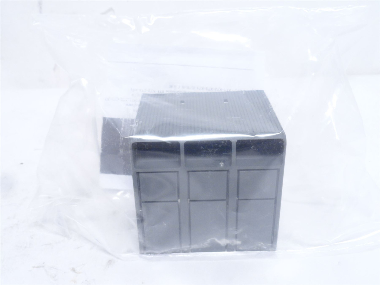 ABB 1SDA075897R1; XT1 Terminal Option; "MC" Distribution Lugs