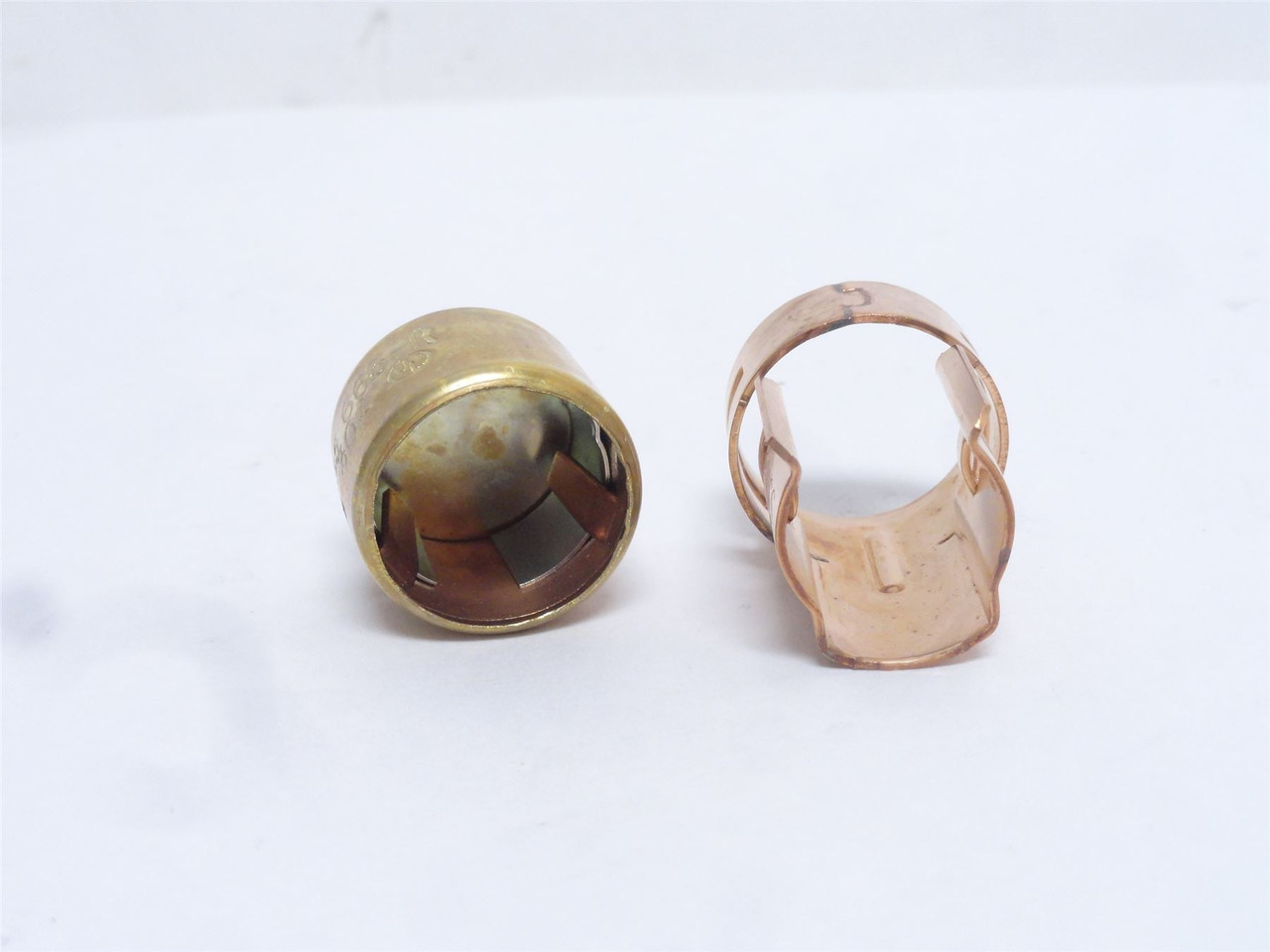 Bussmann 663-R; One Set-Fuse Reducers; 60A; 600VAC