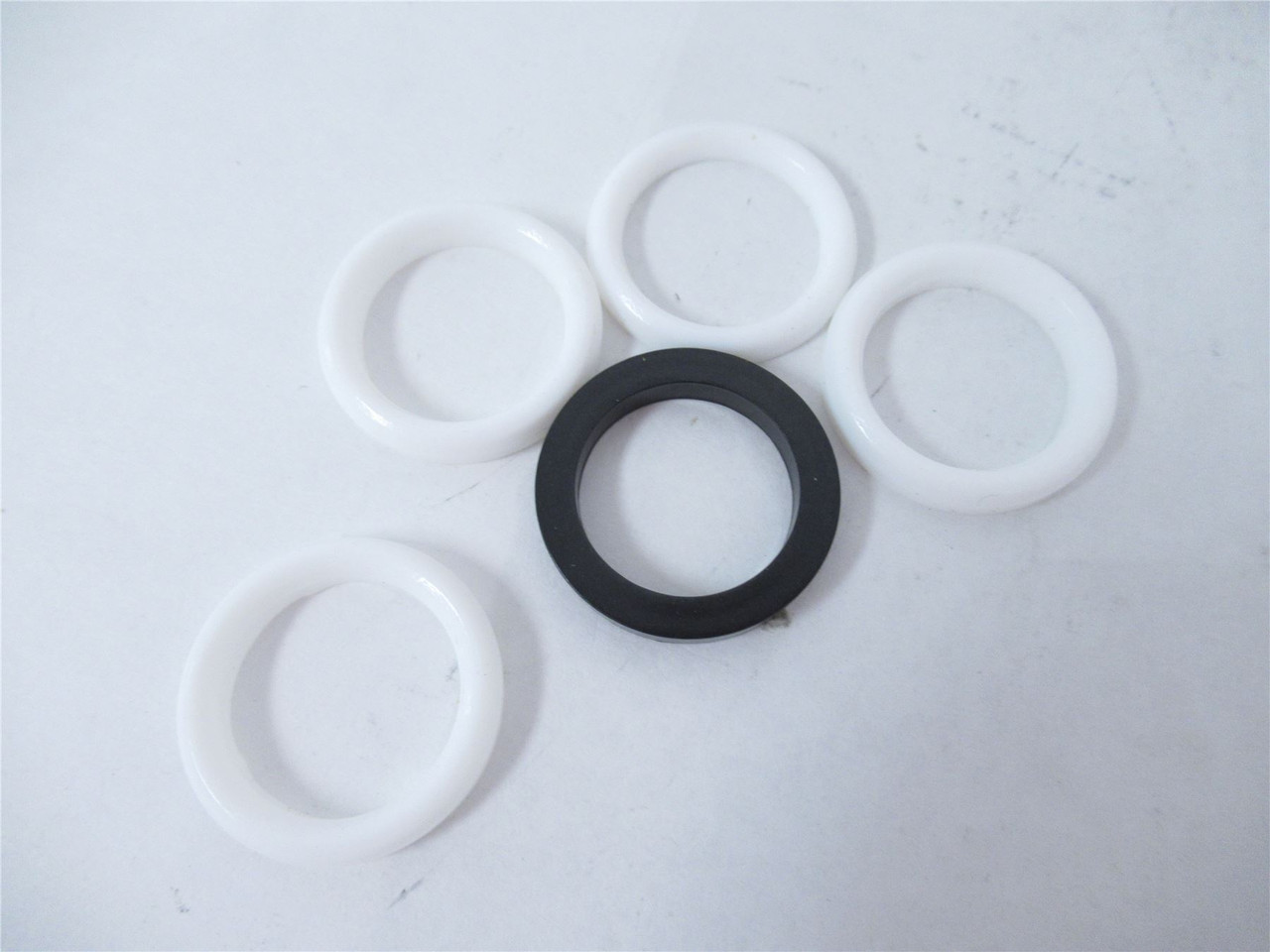 Fisher 12A8832X022; Packing Set 1x1 3/8" TFE Carbon/TFE