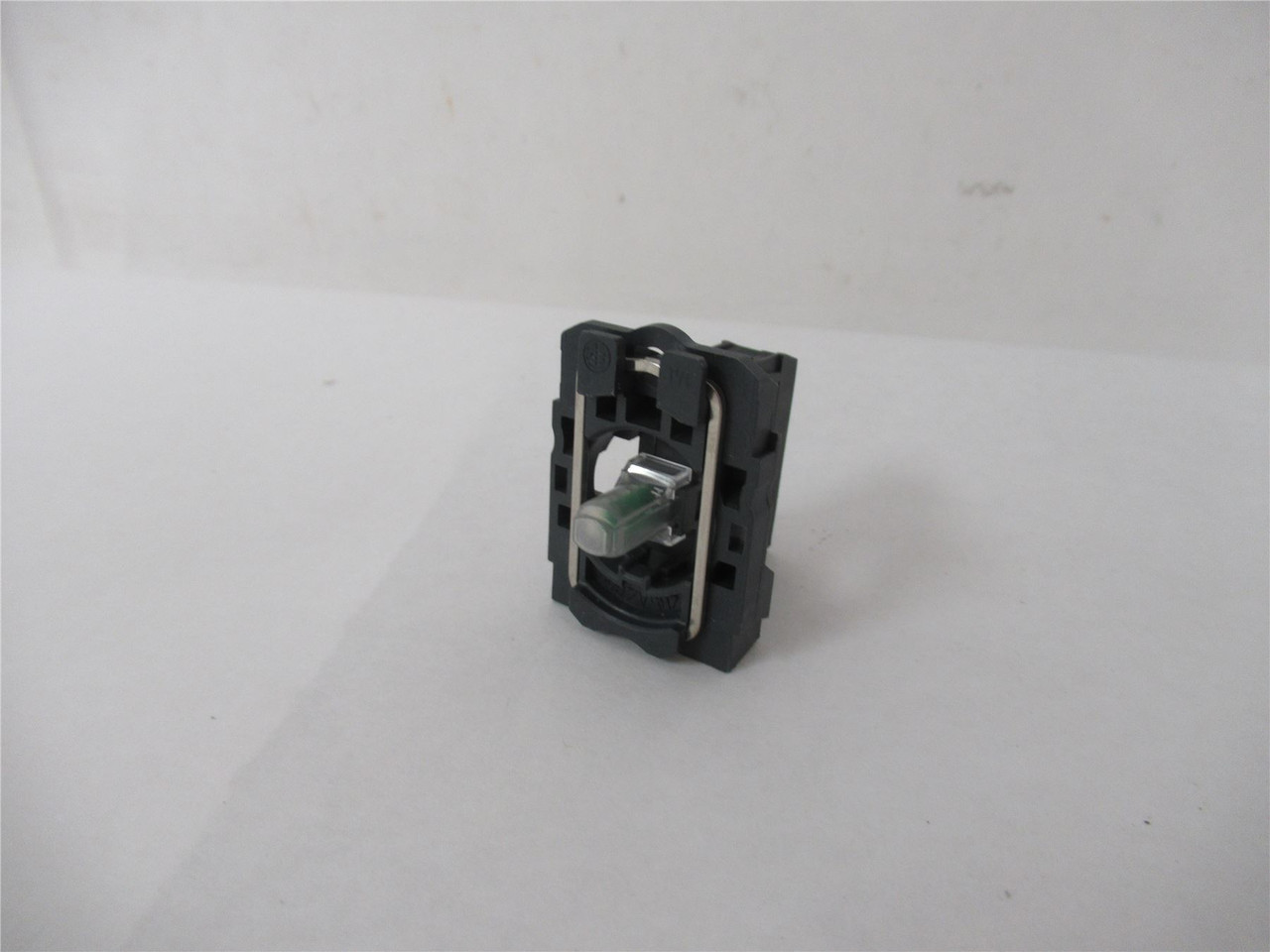 Schneider ZB5AVJ3; LED Green Light Module W/Base