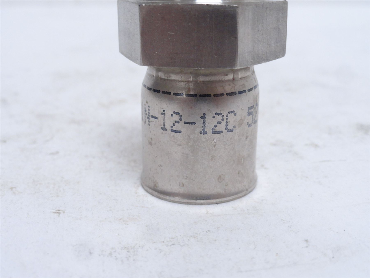 Parker 10191N-12-12C; PTFE Crimp Fitting; 5/8" Tube; 3/4NPT