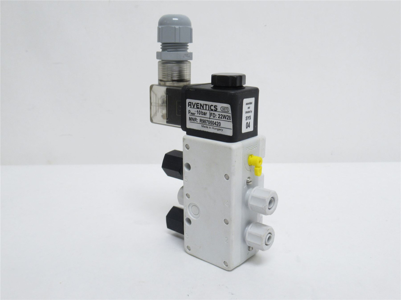 Aventics R987050420; Solenoid Valve 10BAR; 24VAC/DC; 3/8" Tube