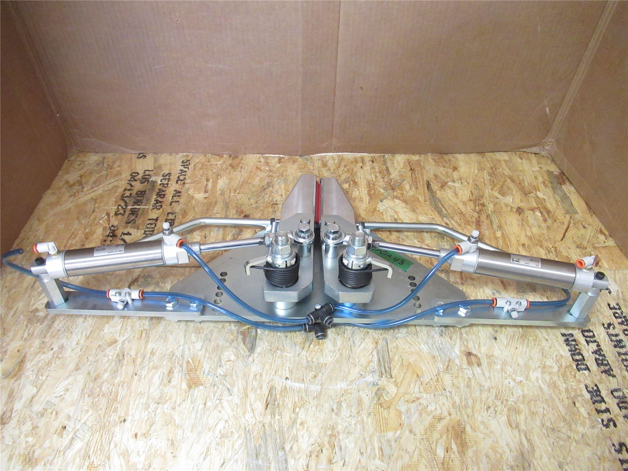 MFG- 6MCLA0758; Spring Loaded Jaw Assembly; 1MPa Max