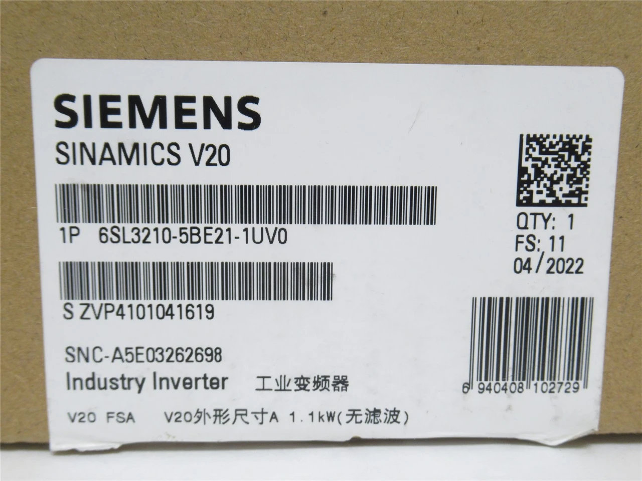 Siemens 6SL3210-5BE21-1UV0; AC Drive 1-1/2HP; 400-480V; 4A