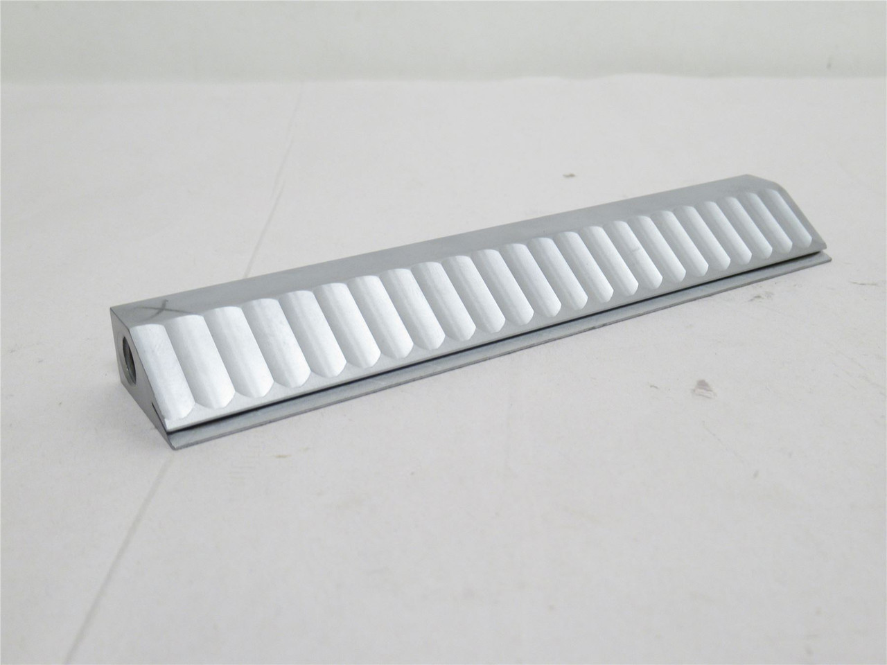 Grote 1064815; SS Blade Guide 5050; CB; WTR; 5-5/8"L x 1"W