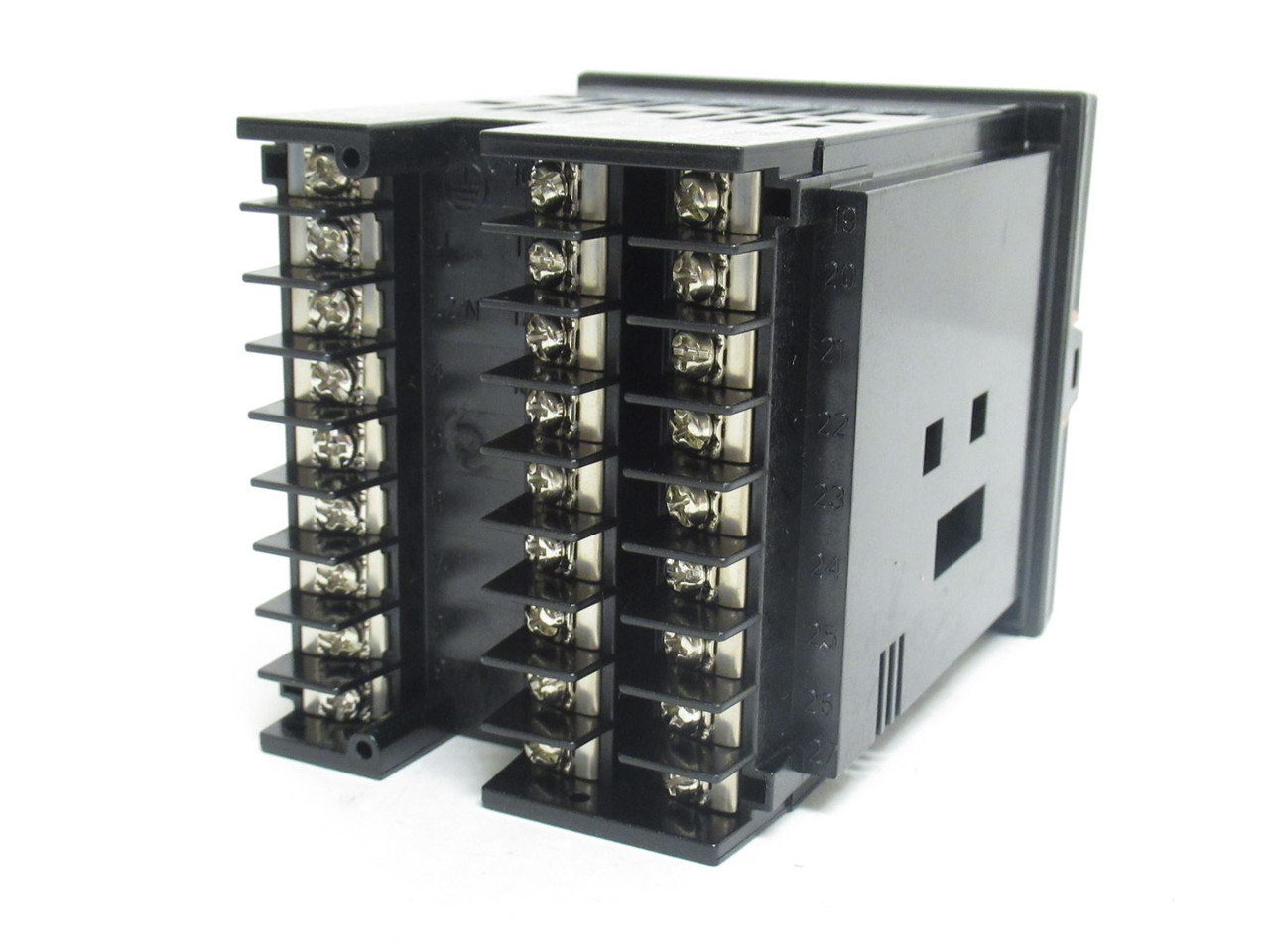 Honeywell DC2900-CE-0S0-200-000-00-0; Digital Temp Controller